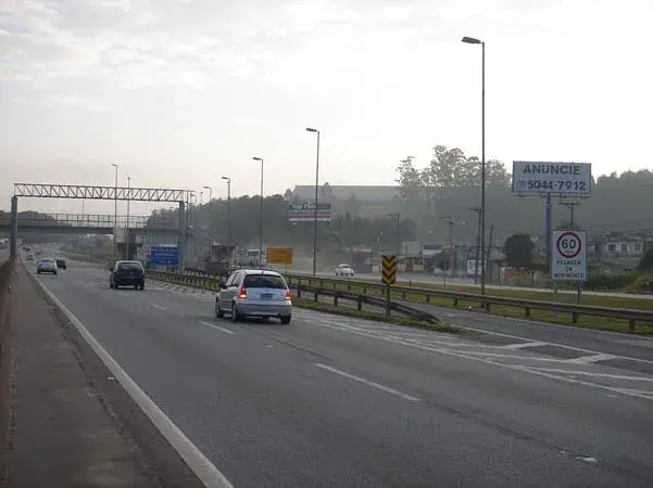 Painel Rodoviário e Front Light Rodovia Anhanguera SP-330 Imagem