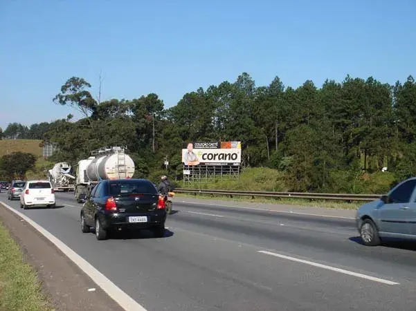 Painel Rodoviário e Front Light Rodovia Presidente Castelo Branco SP-280 - 13